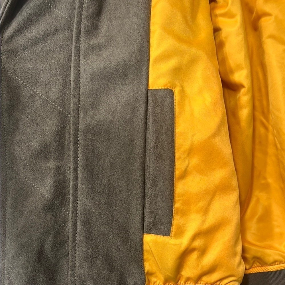 Tan Bomber Jacket with Minimalist Design - Picture 4 of 8